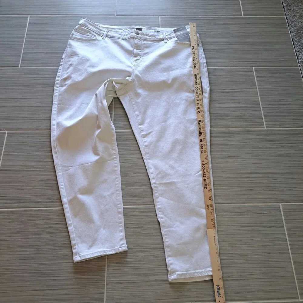 New Falls Creek Plus Size 24 White Pants Skinny Mid Rise Slimming Stretch... - Picture 9 of 10
